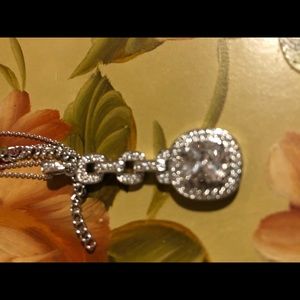 NWT. 925 Marquesite Pendant, necklace.